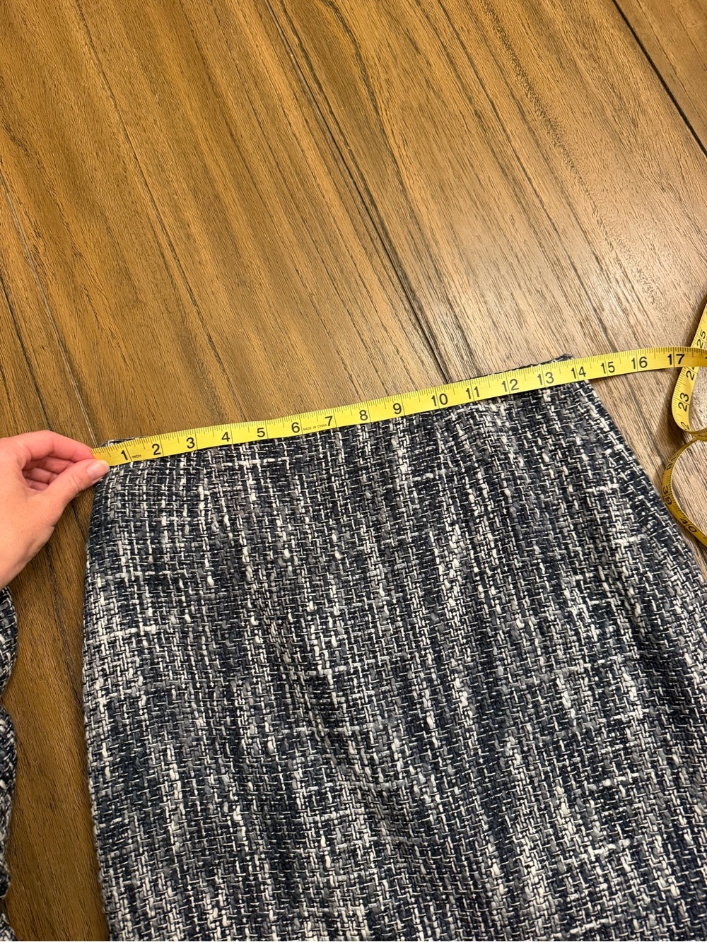 Brooks Brothers Navy and White Tweed Suit Jacket & Skirt - Picture 10 of 13